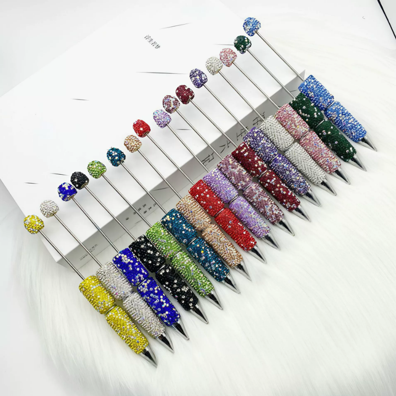 DIY Sparkly Rhiustone Pen