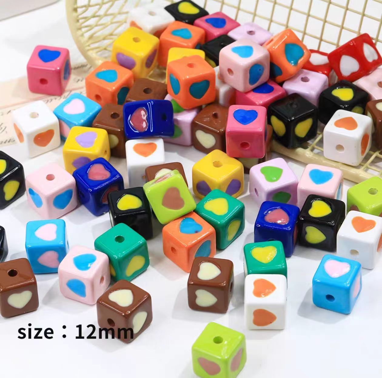 Colorful heart-shaped beads（wire only)